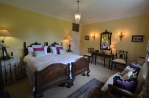 The Chinese Room made up as super kingsize